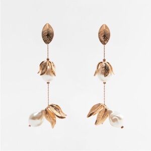 Zara Gold Pearl Leaf Earrings